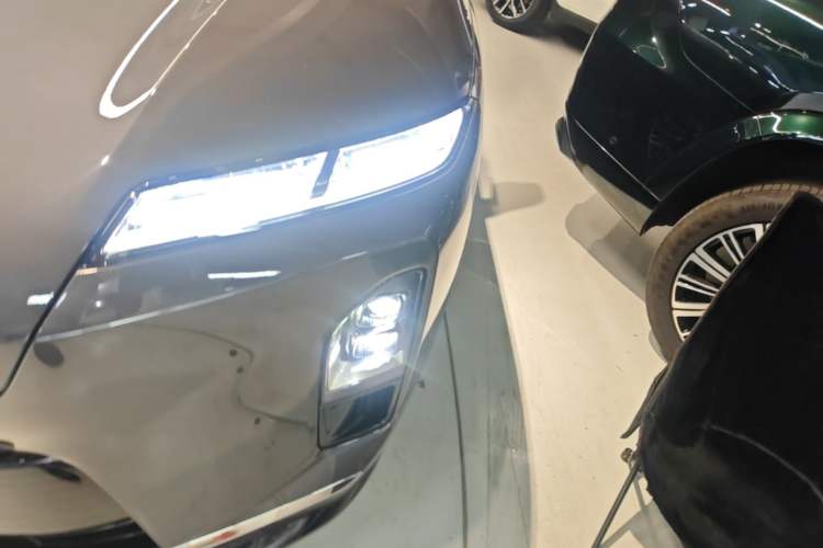 Used Nio ES8 2026 Model 6-seat Executive Luxury Edition Left Front Headlight
