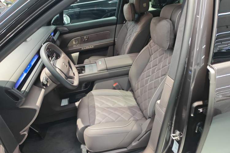 Used Nio ES8 2026 Model 6-seat Executive Luxury Edition Left Front Seat