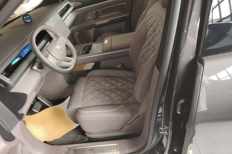 Used Nio ES8 2026 Model 6-seat Executive Luxury Edition Left Front Seat