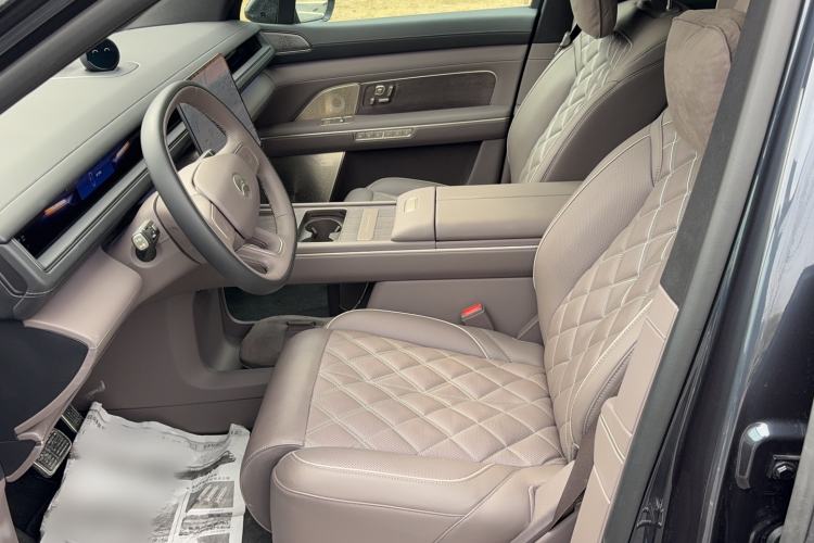 Used Nio ES8 2026 Model 6-seat Executive Luxury Edition Left Front Seat