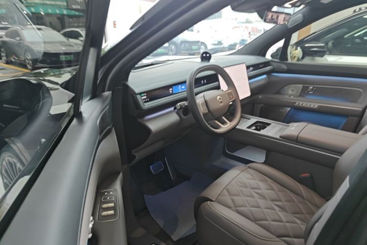 Used Nio ES8 2026 Model 6-seat Executive Signature Edition Left Front Seat