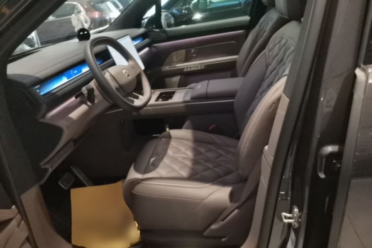 Used Nio ES8 2026 Model 6-seat Executive Luxury Edition Left Front Seat
