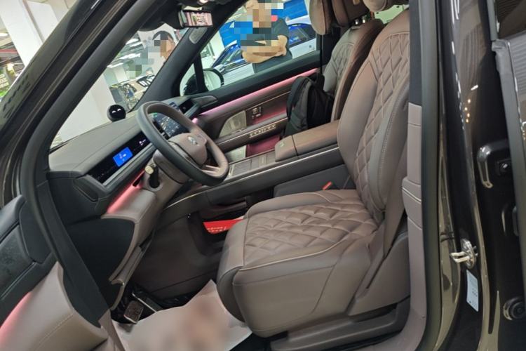 Used Nio ES8 2026 Model 6-seat Executive Luxury Edition Left Front Seat