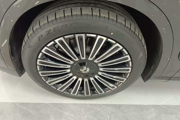Used Nio ES8 2026 Model 6-seat Executive Luxury Edition Left Front Wheel Hub