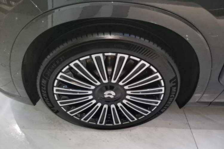 Used Nio ES8 2026 Model 6-seat Executive Luxury Edition Left Front Wheel Hub