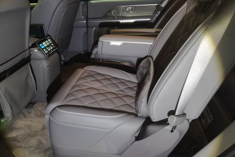 Used Nio ES8 2026 Model 6-seat Executive Signature Edition Left Rear Seat