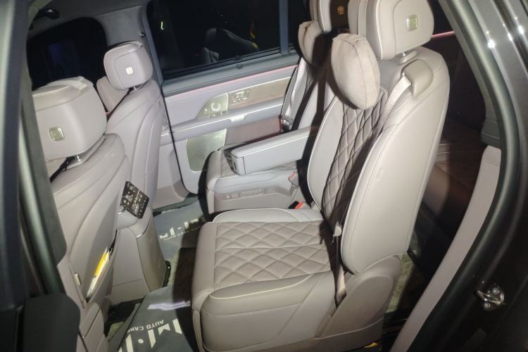 Used Nio ES8 2026 Model 6-seat Executive Luxury Edition Left Rear Seat