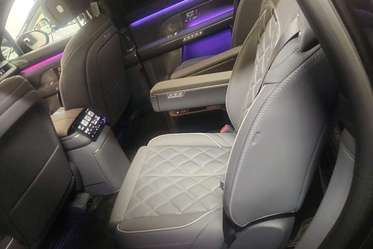 Used Nio ES8 2026 Model 6-seat Executive Signature Edition Left Rear Seat