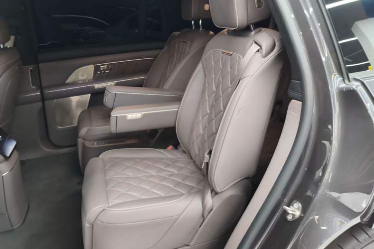 Used Nio ES8 2026 Model 6-seat Executive Signature Edition Left Rear Seat