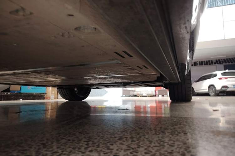 Used Nio ES8 2026 Model 6-seat Executive Signature Edition Left Side Sill