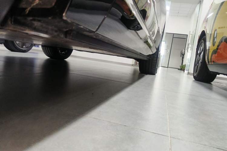 Used Nio ES8 2026 Model 6-seat Executive Signature Edition Left Side Sill
