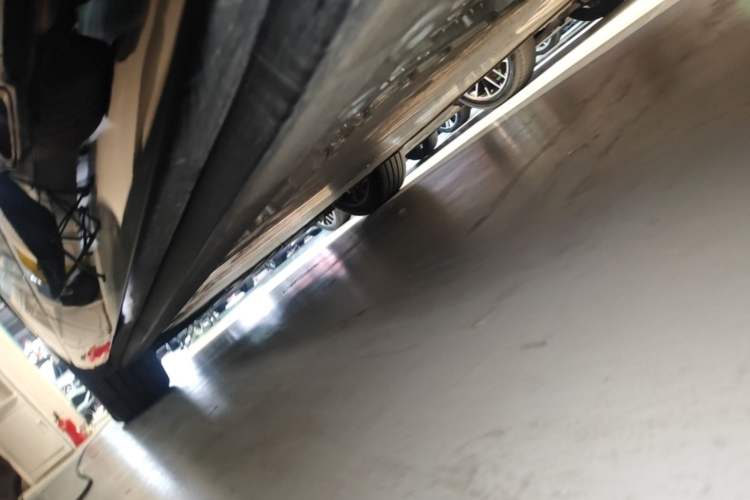 Used Nio ES8 2026 Model 6-seat Executive Luxury Edition Left Side Sill