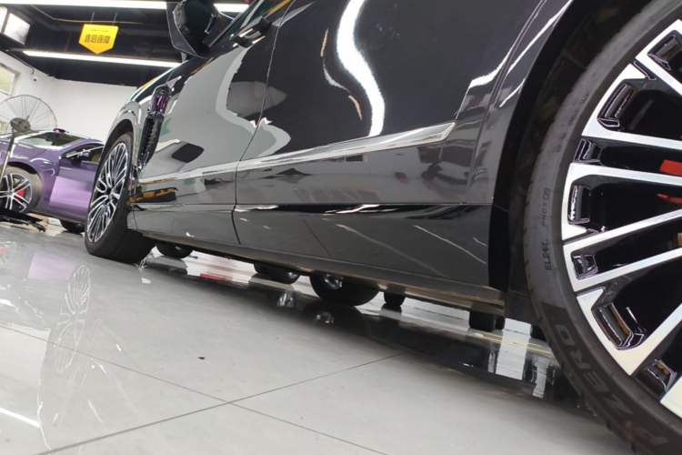 Used Nio ES8 2026 Model 6-seat Executive Signature Edition Left Side Sill
