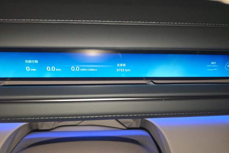 Used Nio ES8 2026 Model 6-seat Executive Luxury Edition Odometer Close Up