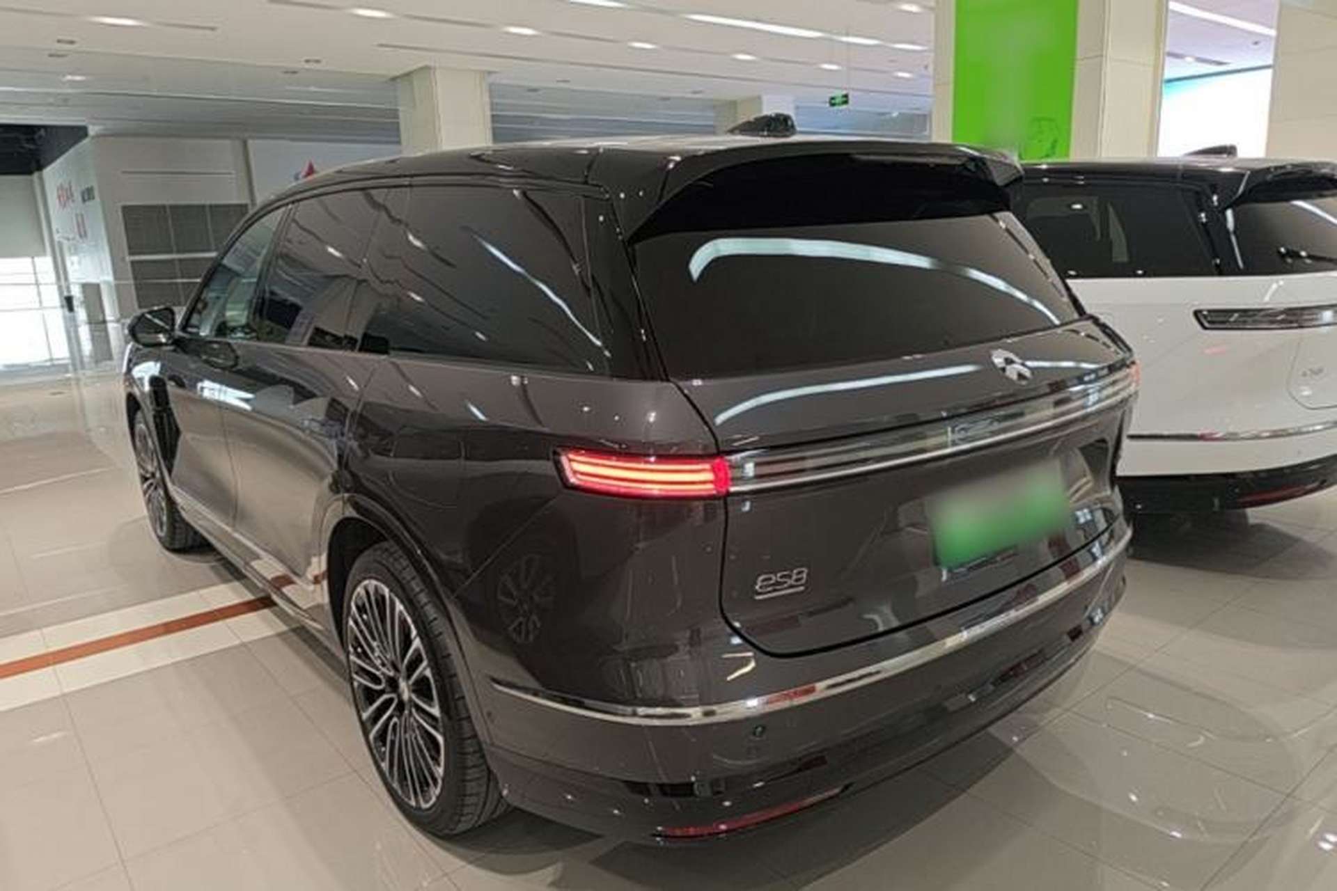 Used Nio ES8 2026 Model 6-seat Executive Signature Edition Rear Left 45 Deg