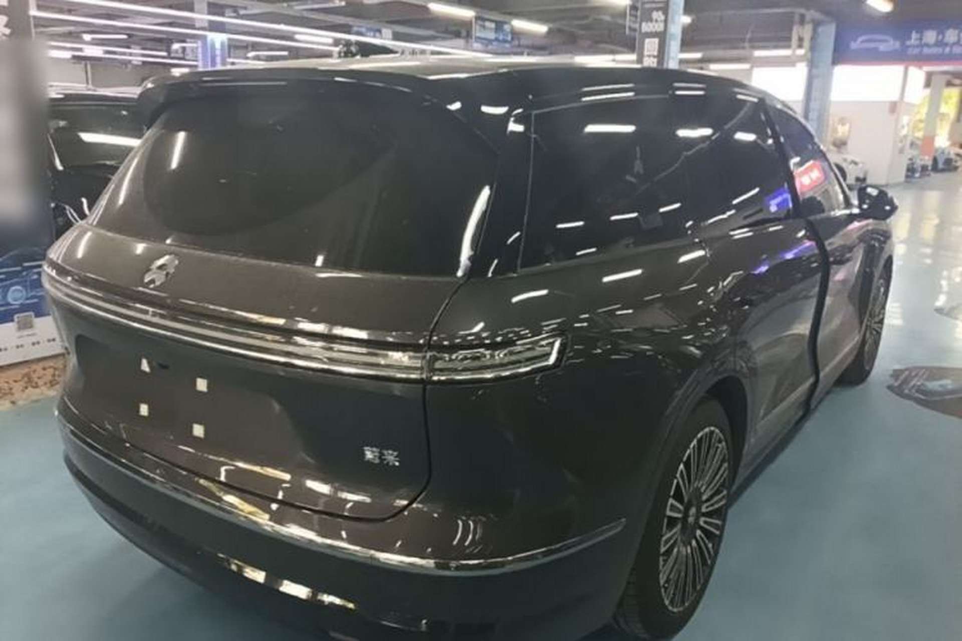 Used Nio ES8 2026 Model 6-seat Executive Luxury Edition Rear Right 45 Deg