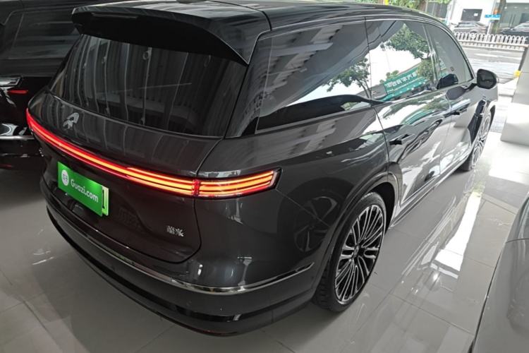 Used Nio ES8 2026 Model 6-seat Executive Signature Edition Rear Right 45 Deg