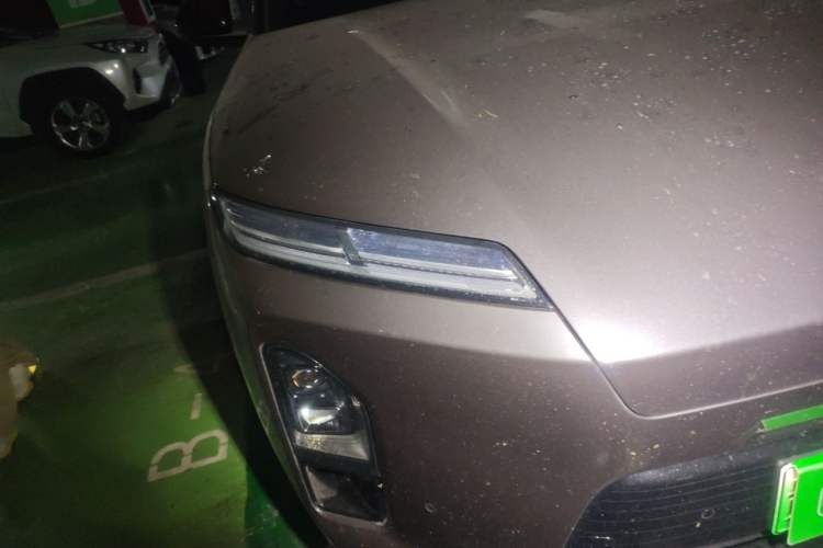 Used Nio ES8 2026 Model 6-seat Executive Luxury Edition Right Front Headlight