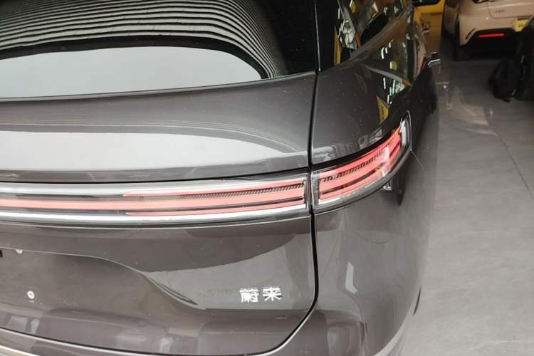 Used Nio ES8 2026 Model 6-seat Executive Luxury Edition Right Rear Taillight