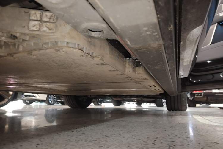 Used Nio ES8 2026 Model 6-seat Executive Signature Edition Right Side Sill