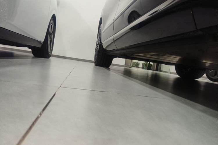 Used Nio ES8 2026 Model 6-seat Executive Signature Edition Right Side Sill