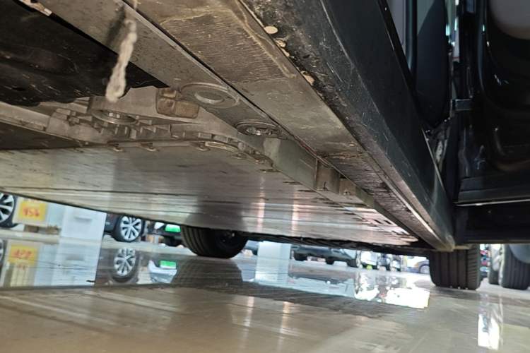 Used Nio ES8 2026 Model 6-seat Executive Luxury Edition Right Side Sill