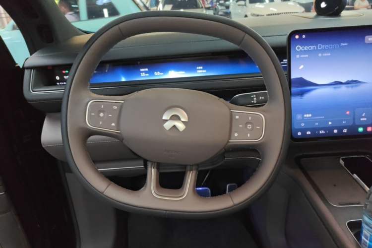Used Nio ES8 2026 Model 6-seat Executive Signature Edition Steering Wheel