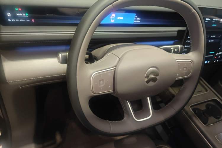 Used Nio ES8 2026 Model 6-seat Executive Signature Edition Steering Wheel