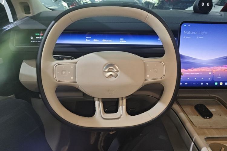 Used Nio ES8 2026 Model 6-seat Executive Signature Edition Steering Wheel