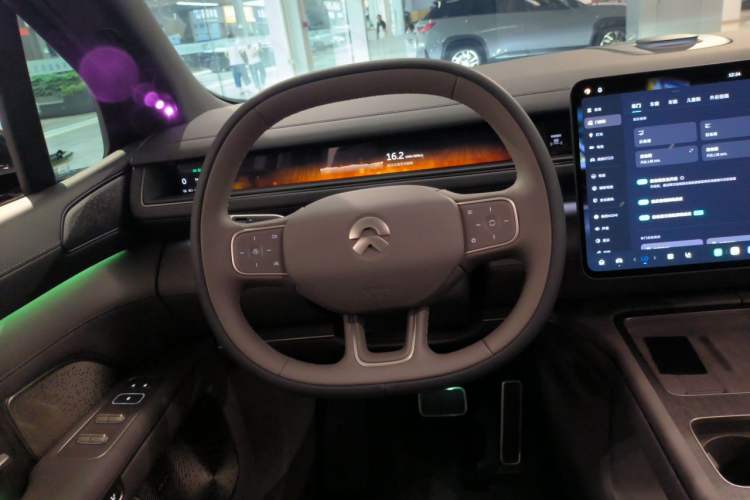 Used Nio ES8 2026 Model 6-seat Executive Luxury Edition Steering Wheel