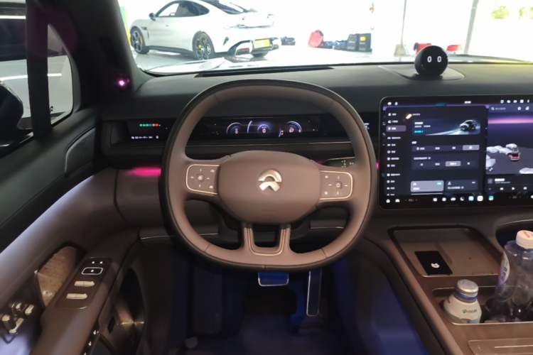 Used Nio ES8 2026 Model 6-seat Executive Signature Edition Steering Wheel
