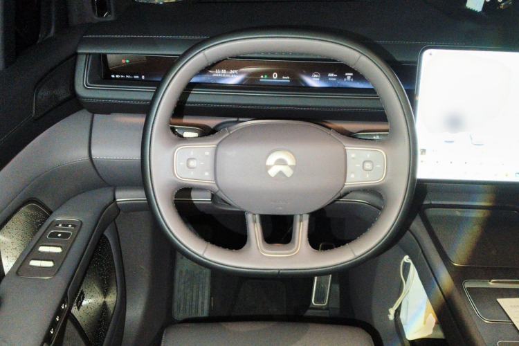 Used Nio ES8 2026 Model 6-seat Executive Signature Edition Steering Wheel