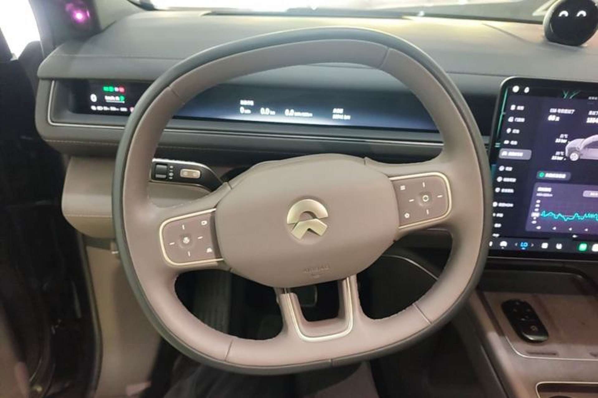 Used Nio ES8 2026 Model 6-seat Executive Luxury Edition Steering Wheel