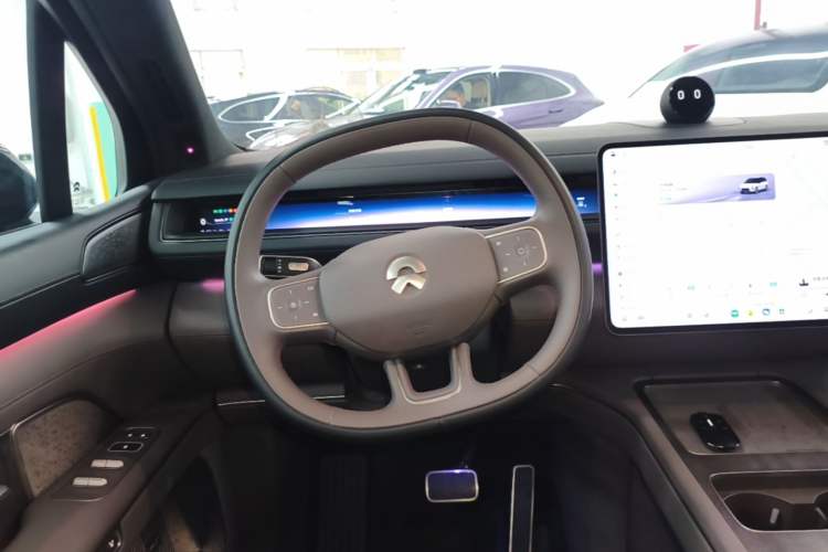 Used Nio ES8 2026 Model 6-seat Executive Signature Edition Steering Wheel
