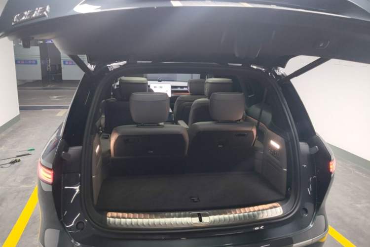 Used Nio ES8 2026 Model 6-seat Executive Signature Edition Trunk