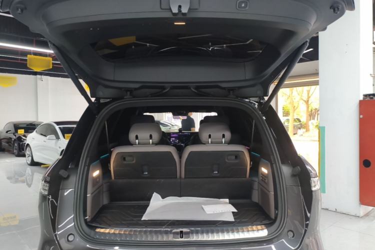 Used Nio ES8 2026 Model 6-seat Executive Signature Edition Trunk
