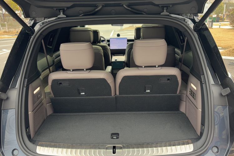 Used Nio ES8 2026 Model 6-seat Executive Luxury Edition Trunk