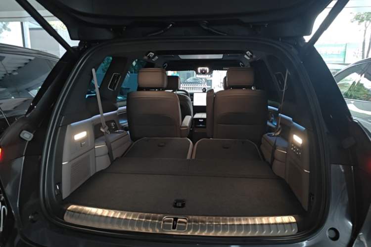 Used Nio ES8 2026 Model 6-seat Executive Signature Edition Trunk