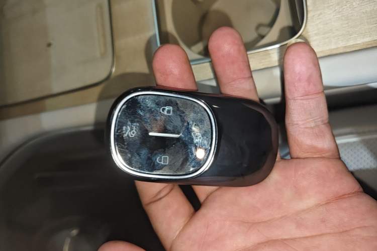 Used Nio ES8 2026 Model 6-seat Executive Signature Edition Vehicle Key