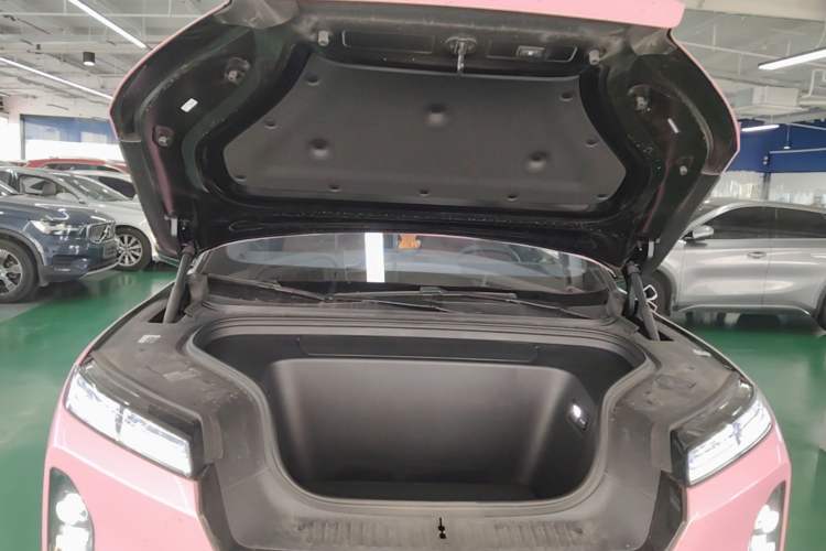 Used Nio ES8 2026 Model 6-seat Executive Signature Edition Engine Bay
