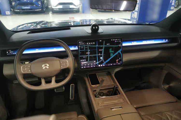 Used Nio ES8 2026 Model 6-seat Executive Signature Edition Center Console
