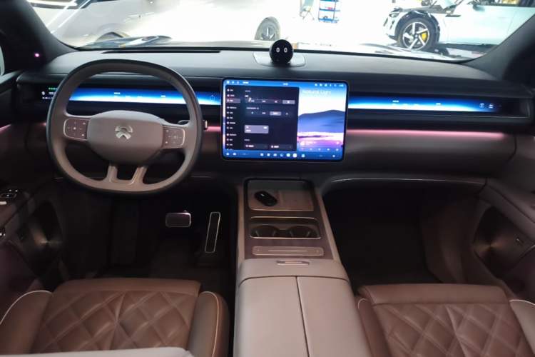 Used Nio ES8 2026 Model 6-seat Executive Luxury Edition Center Console