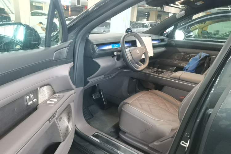 Used Nio ES8 2026 Model 6-seat Executive Signature Edition Driver Seat