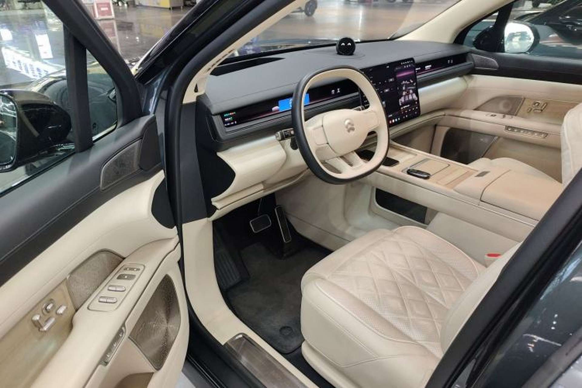 Used Nio ES8 2026 Model 6-seat Executive Luxury Edition Driver Seat