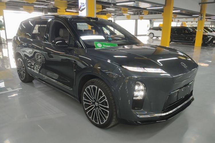 Used Nio ES8 2026 Model 6-seat Executive Signature Edition Front Right 45 Deg
