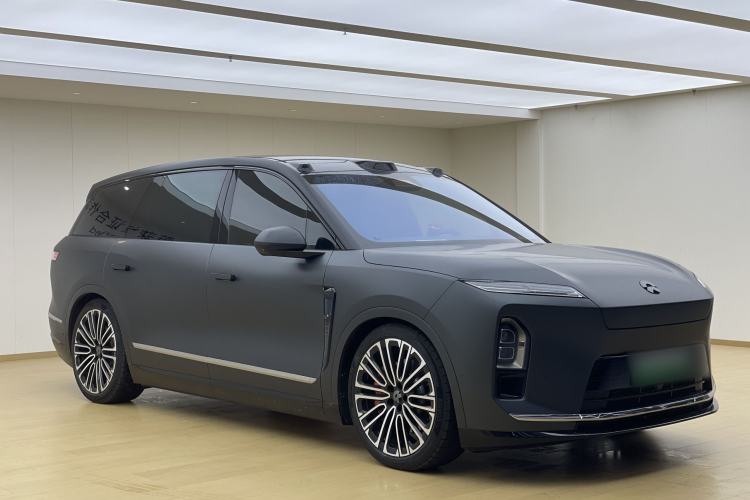 Used Nio ES8 2026 Model 6-seat Executive Signature Edition Front Right 45 Deg