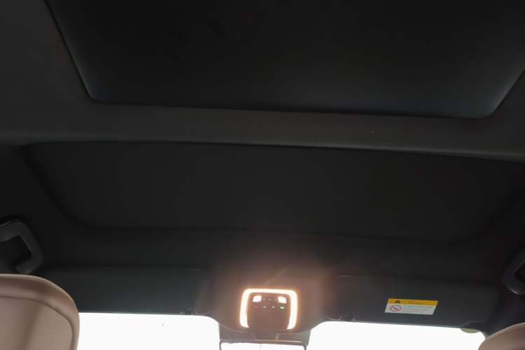 Used Nio ES8 2026 Model 6-seat Executive Luxury Edition Headliner