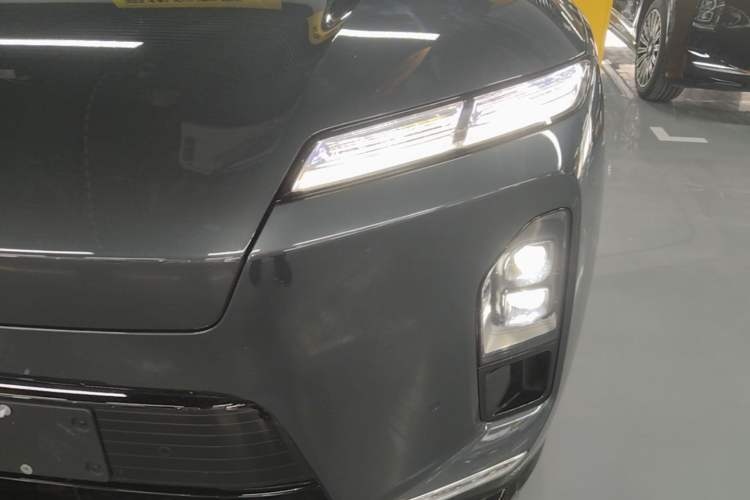 Used Nio ES8 2026 Model 6-seat Executive Signature Edition Left Front Headlight