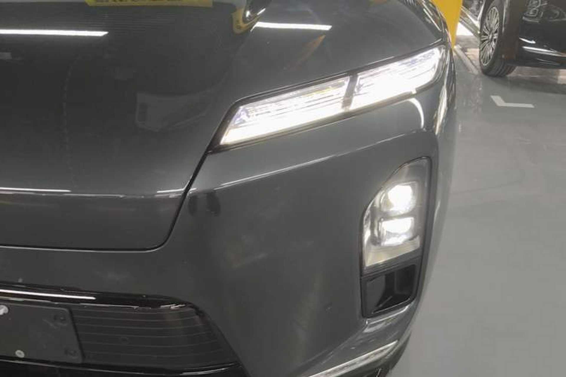 Used Nio ES8 2026 Model 6-seat Executive Signature Edition Left Front Headlight