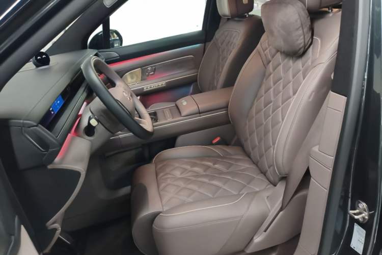 Used Nio ES8 2026 Model 6-seat Executive Luxury Edition Left Front Seat